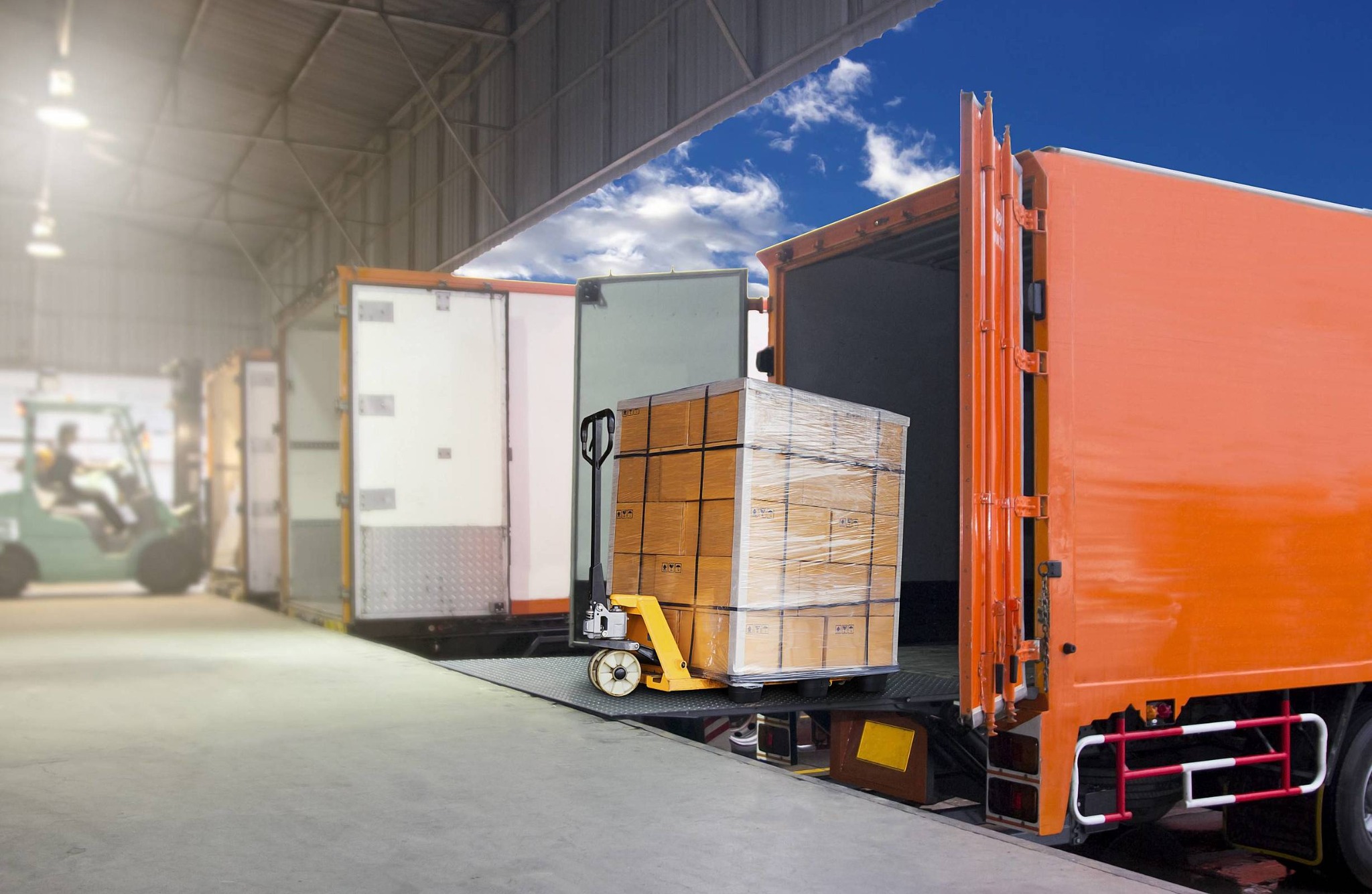 International logistics supporting global sourcing